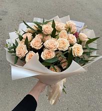 Букет Кремовые розы Латте в Чебеньки