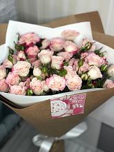 Букет цветов из:  Розы в Чебеньки