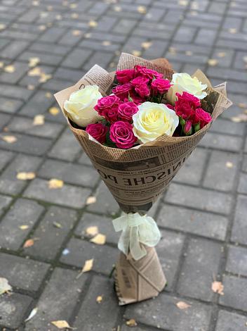 Букет цветов из: Розы в Чебеньки